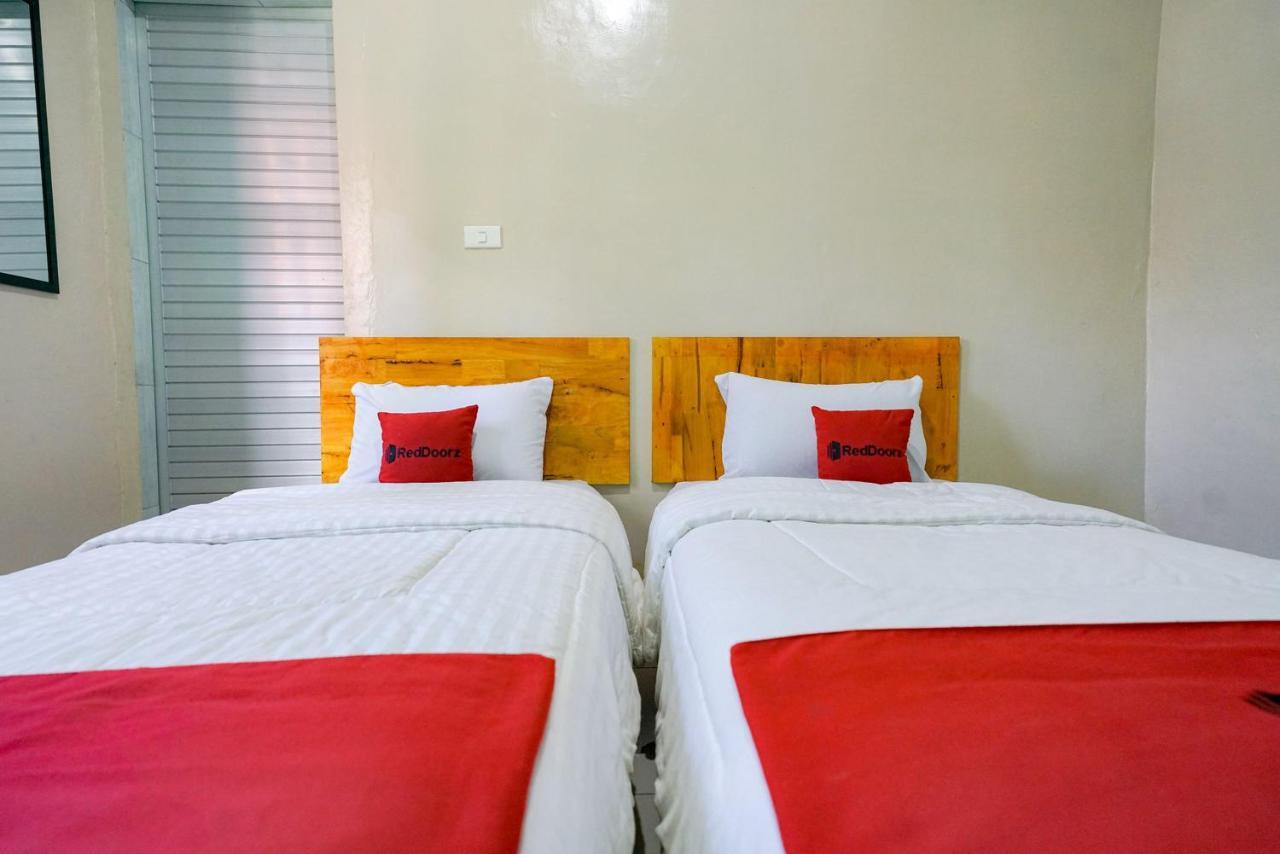 Reddoorz Syariah Near Bukit Teletubbies Padangsidempuan Hotel Ngoại thất bức ảnh