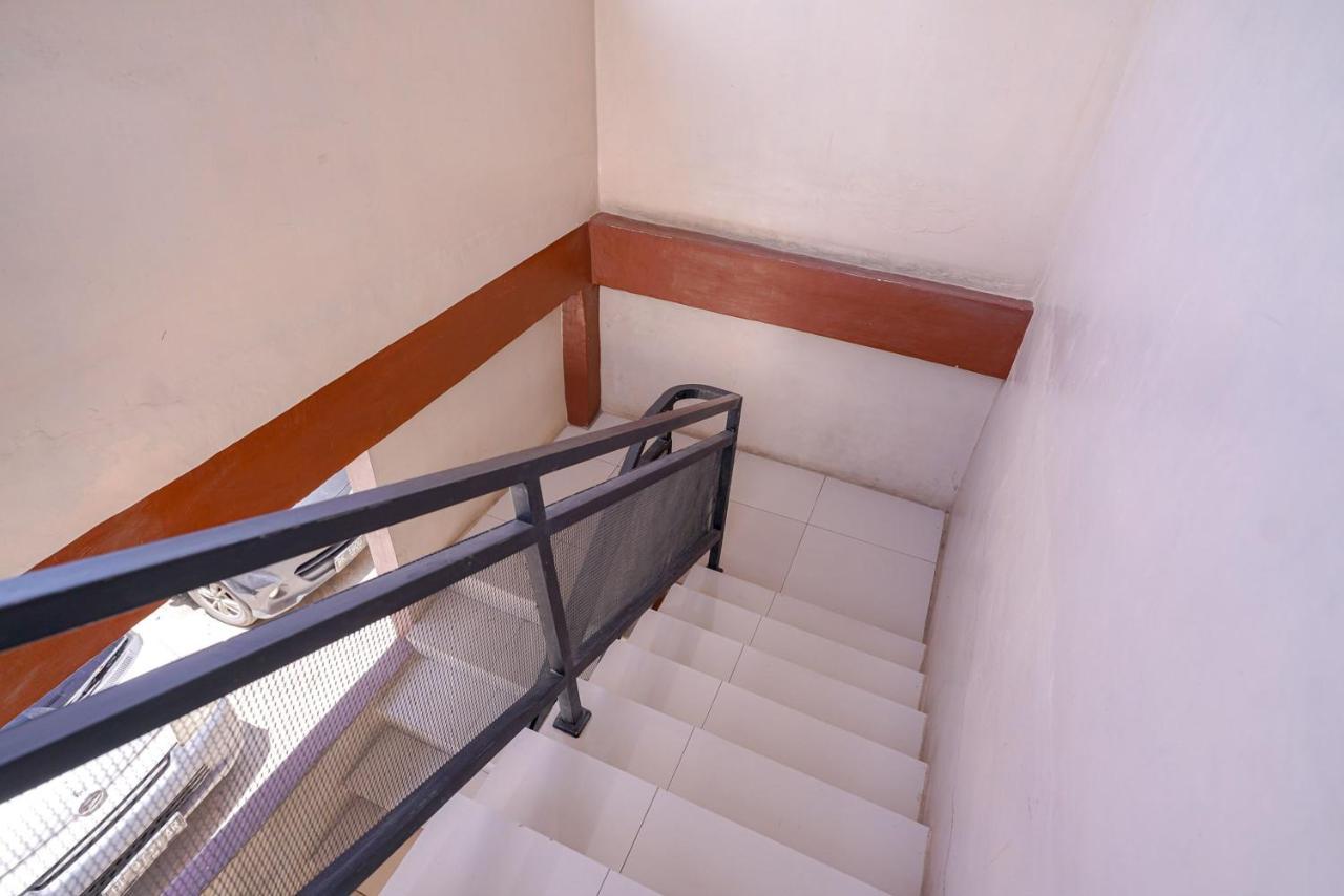 Reddoorz Syariah Near Bukit Teletubbies Padangsidempuan Hotel Ngoại thất bức ảnh