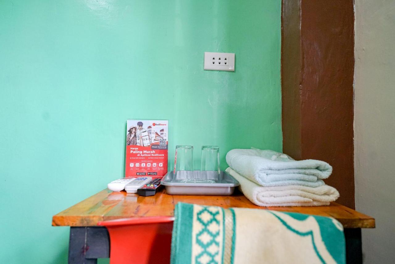 Reddoorz Syariah Near Bukit Teletubbies Padangsidempuan Hotel Ngoại thất bức ảnh